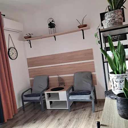 Le Apartament *
